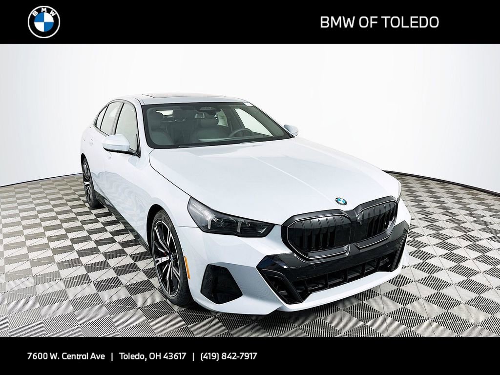 New 2026 BMW 540i xDrive w/ M Sport Package