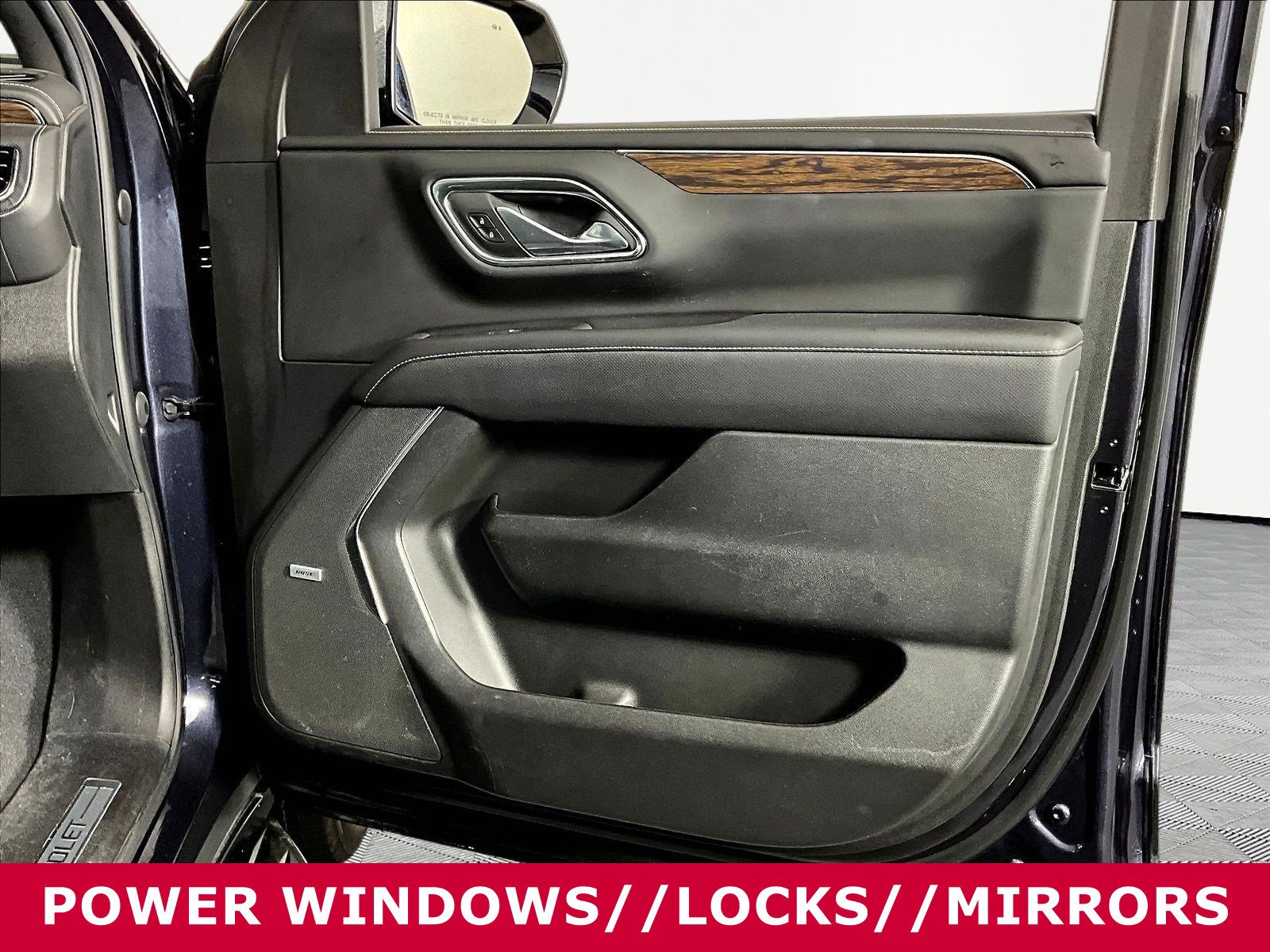 Used 2023 Chevrolet Tahoe Premier AWD/4WD image 26