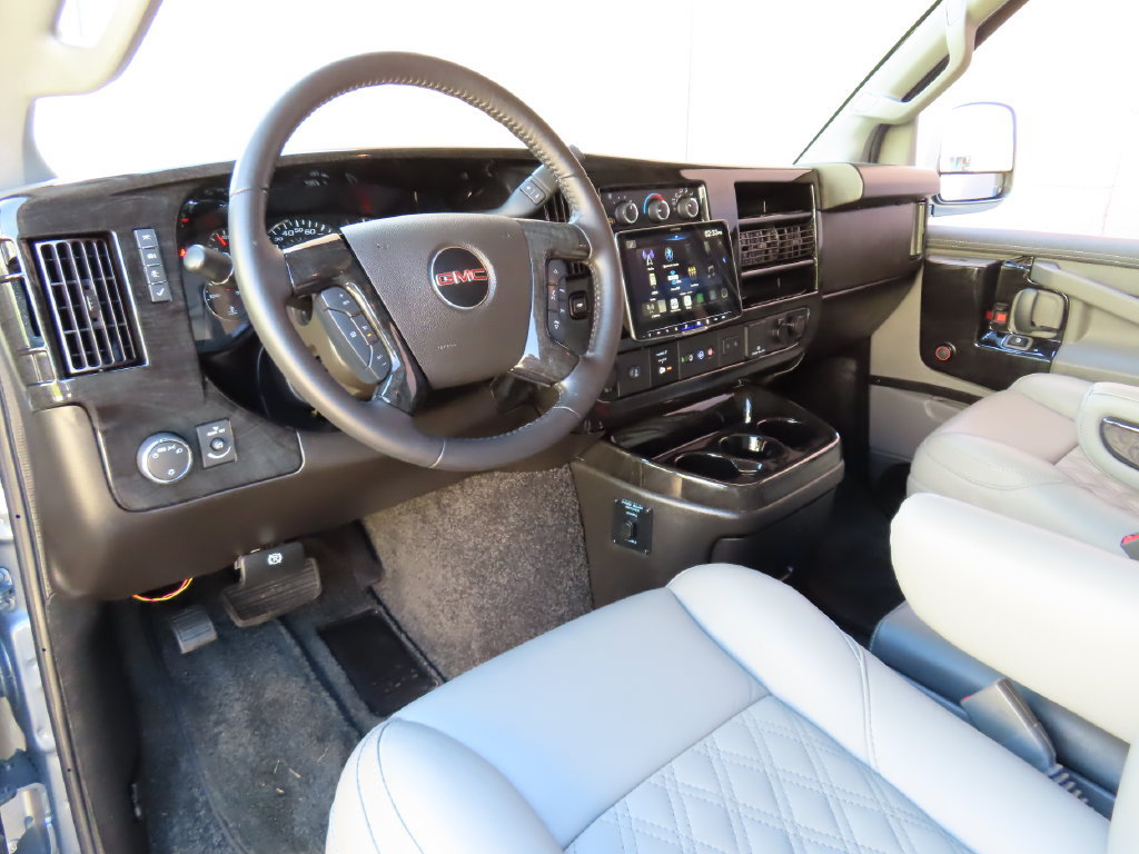 Used 2024 GMC Savana 2500 Extended w/ Driver Convenience Package RWD image 31