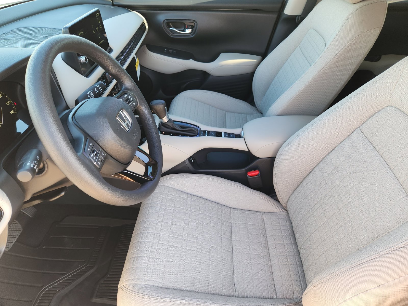 New 2027 Honda HR-V LX image 13