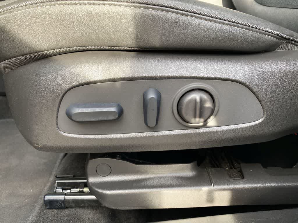 Used 2023 Buick Encore GX Select FWD image 15