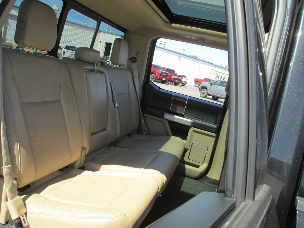 Used 2015 Ford F150 Lariat w/ Equipment Group 502A Luxury AWD/4WD image 27
