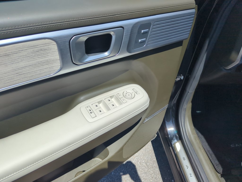 Used 2024 Hyundai Santa Fe Calligraphy FWD image 18