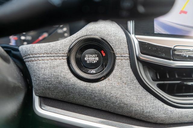 Used 2022 Jeep Compass Latitude image 27