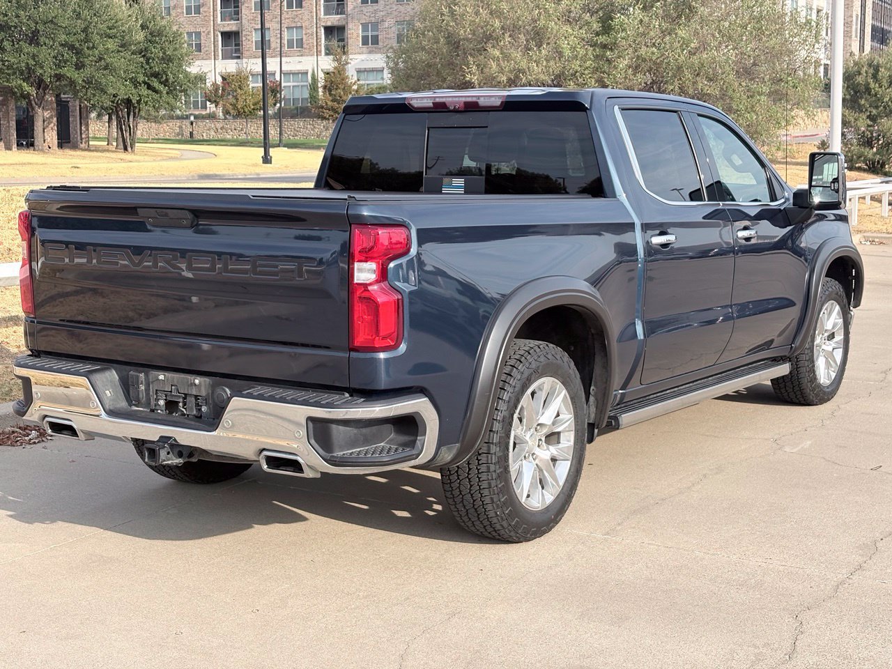 Used 2021 Chevrolet Silverado 1500 LTZ w/ Technology Package AWD/4WD image 4