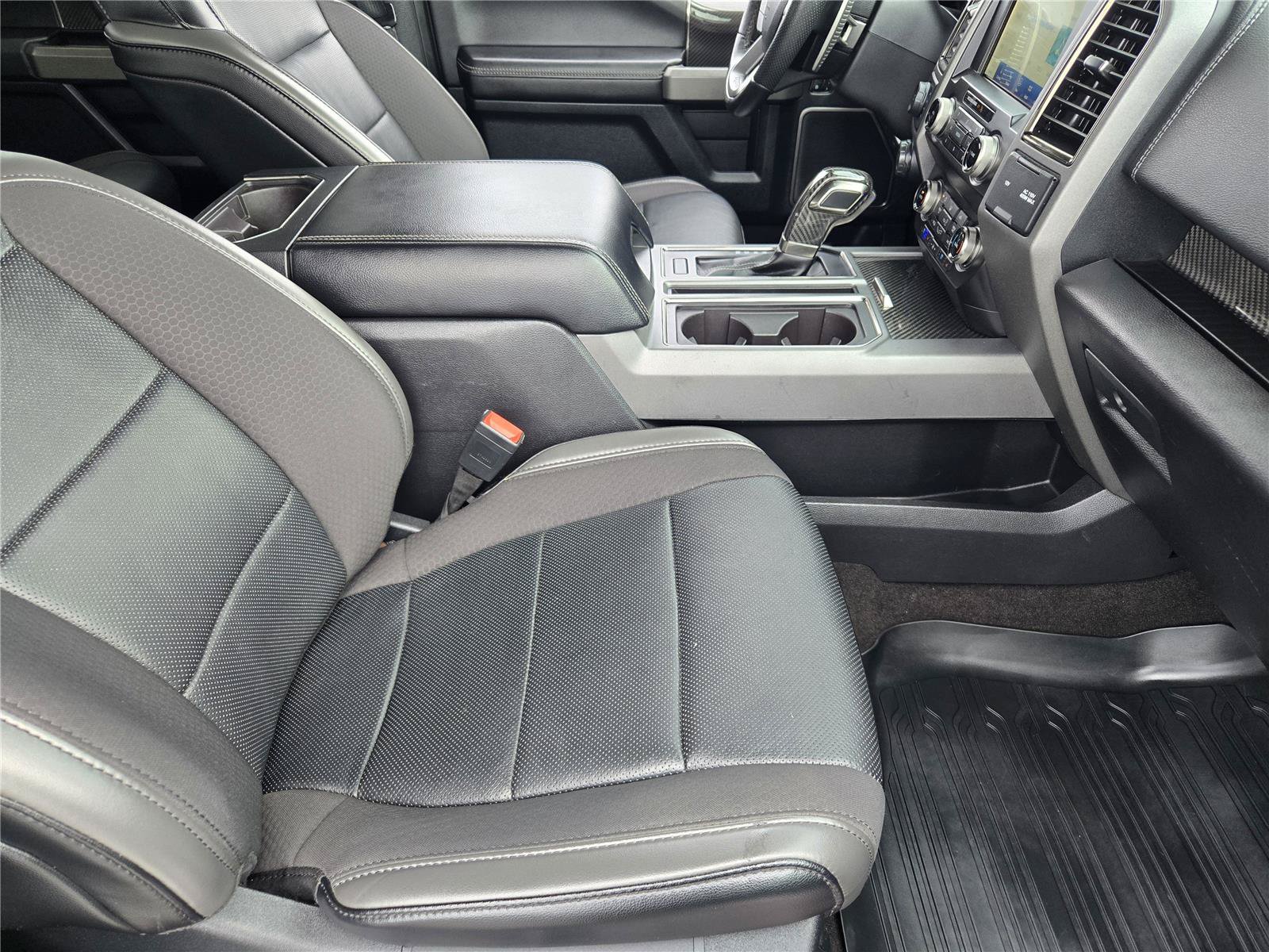 Used 2019 Ford F150 Raptor w/ Equipment Group 802A Luxury AWD/4WD image 13