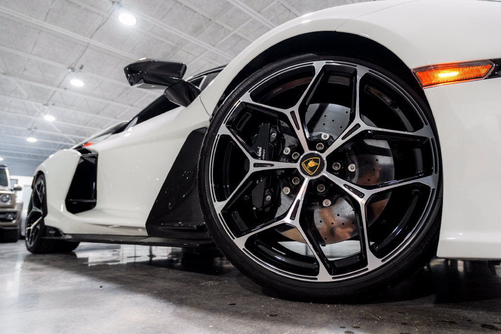 Used 2025 Lamborghini Revuelto AWD/4WD image 81