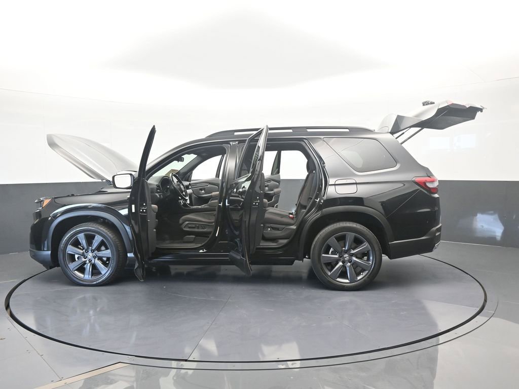 Used 2023 Honda Pilot Sport image 75