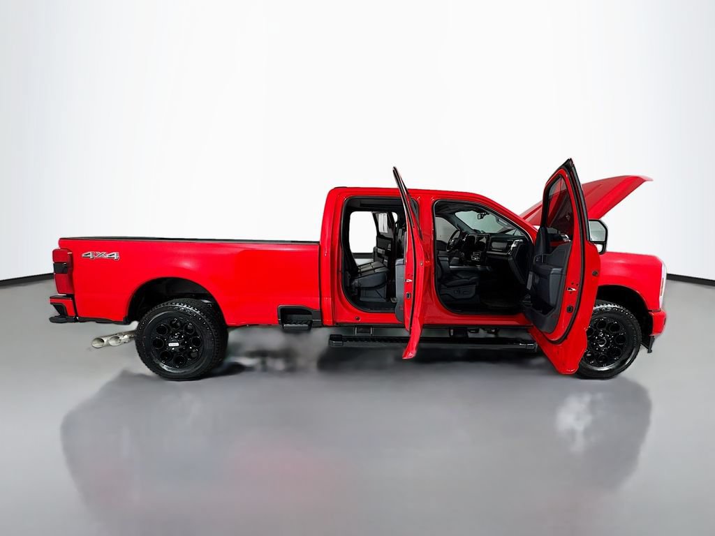 Used 2026 Ford F350 Lariat w/ Black Appearance Package AWD/4WD image 28