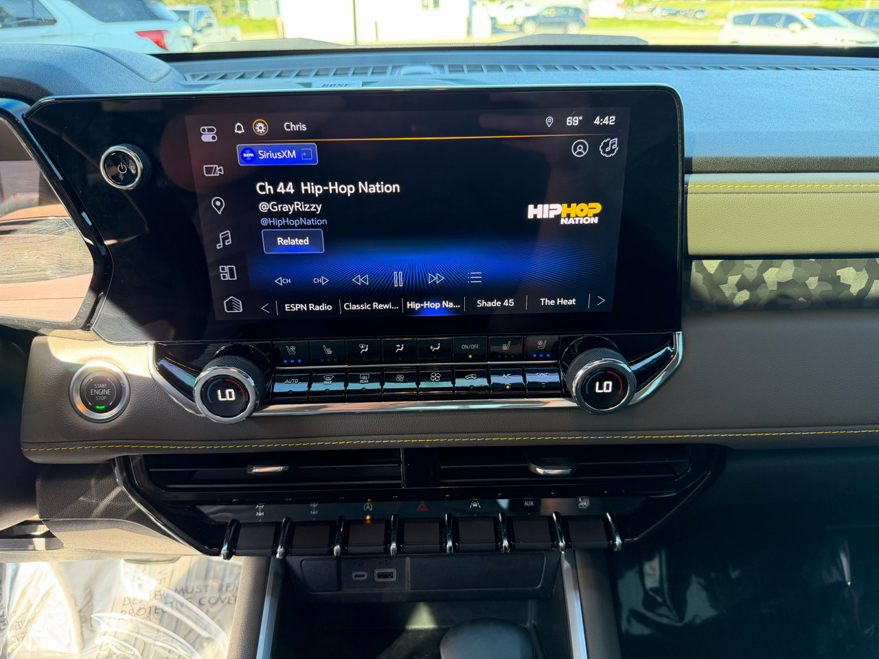 Used 2024 Chevrolet Colorado ZR2 w/ ZR2 Convenience Package III image 26