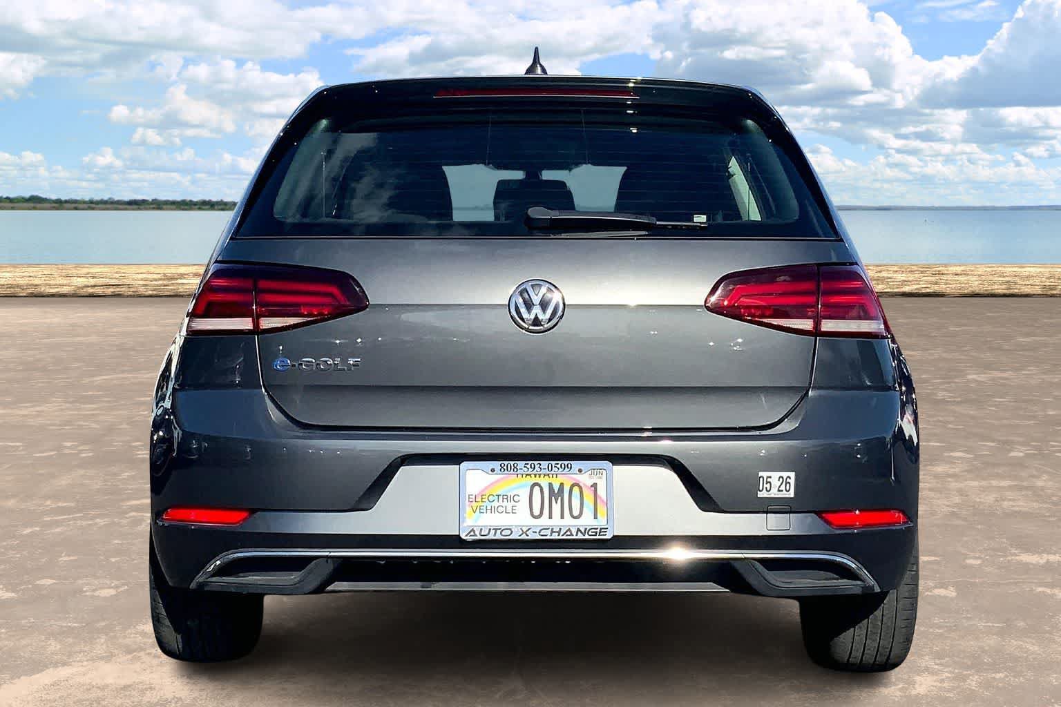 Used 2019 Volkswagen e-Golf SE w/ Driver Assistance Package FWD image 5
