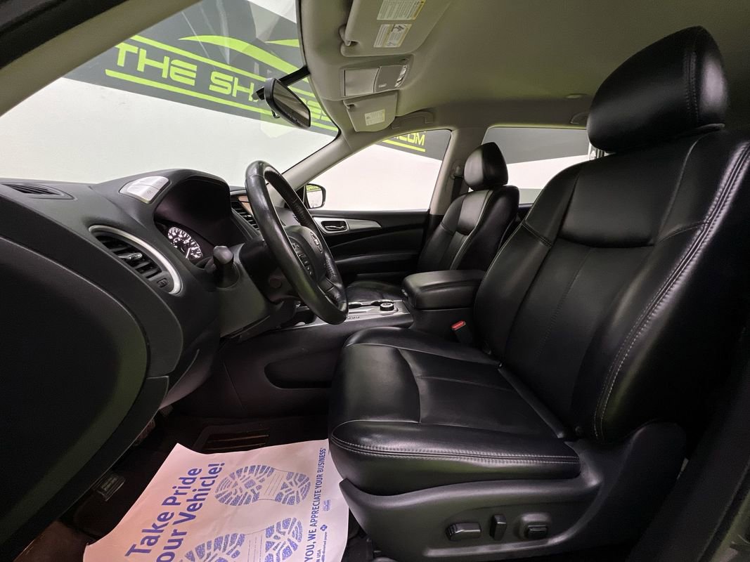 Used 2019 Nissan Pathfinder SL AWD/4WD image 17