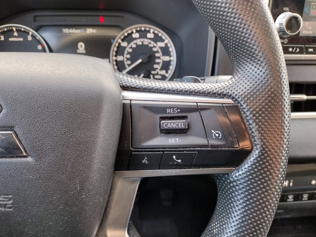 Used 2022 Mitsubishi Outlander ES image 22