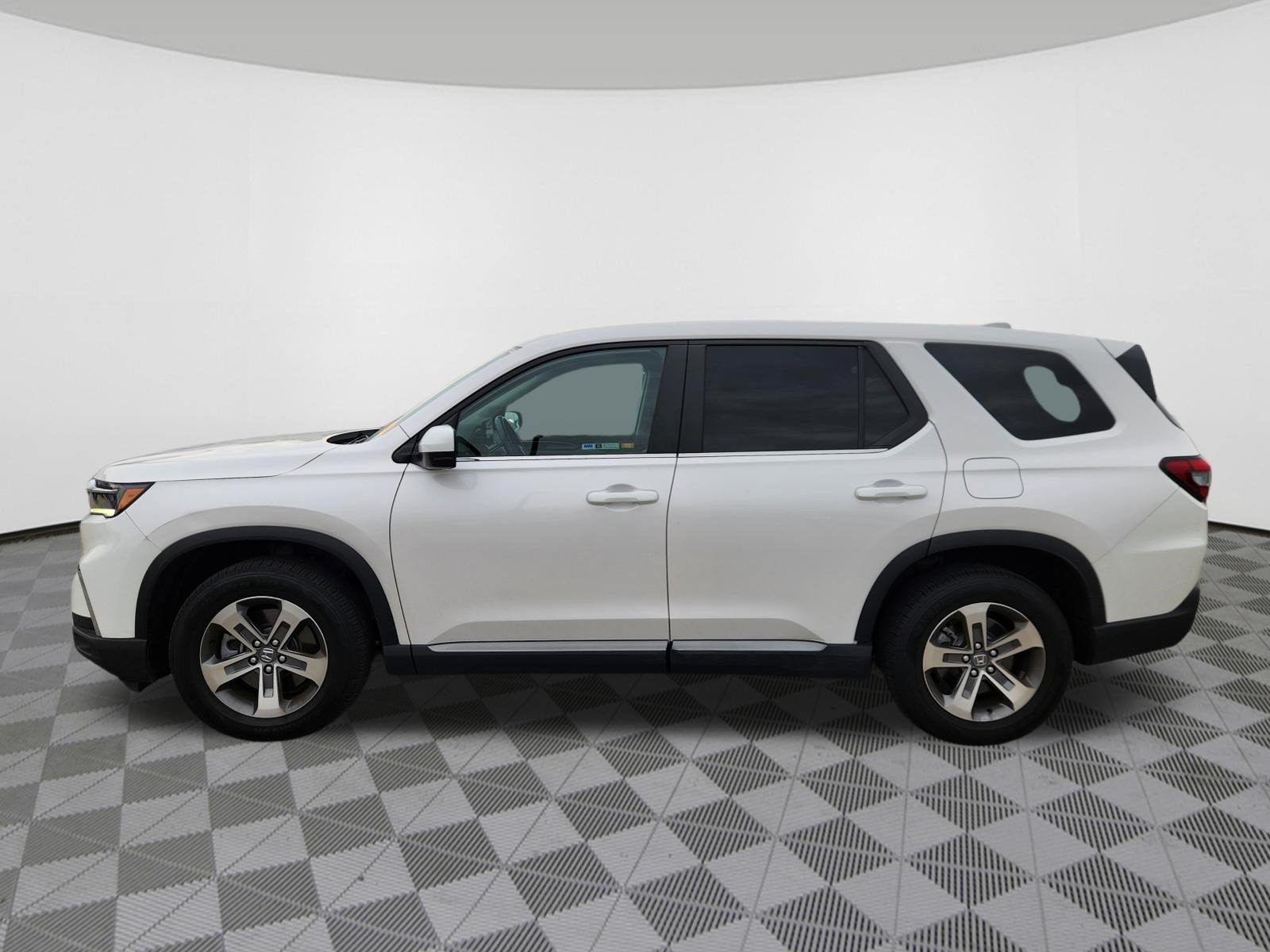 Used 2024 Honda Pilot EX-L image 5