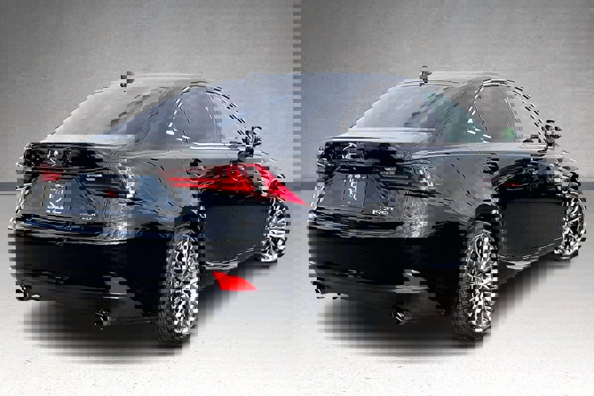 Used 2015 Lexus IS 250 w/ Navigation System Package image 33