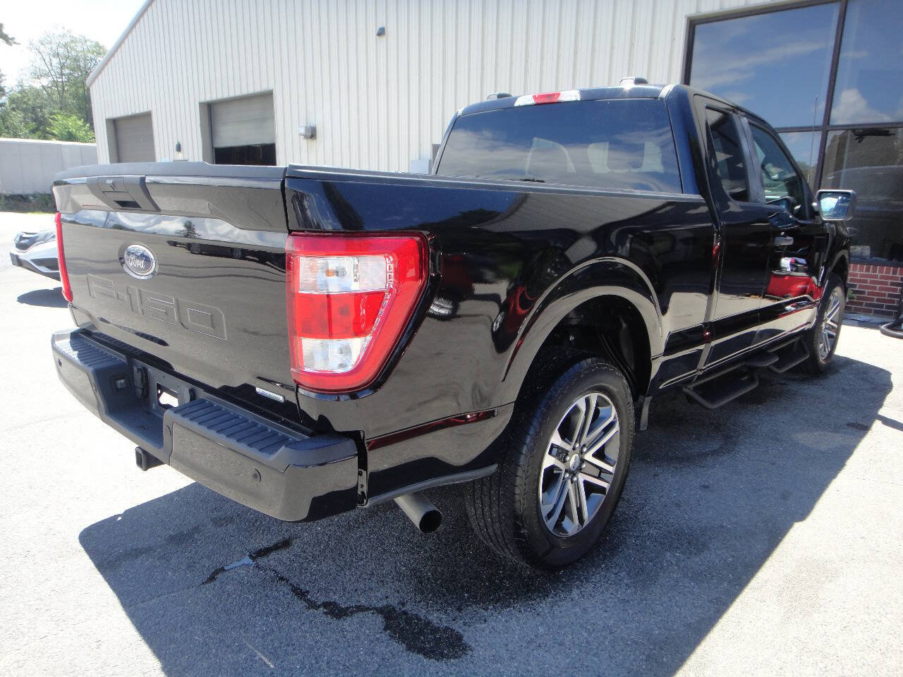 Used 2023 Ford F150 XL w/ STX Appearance Package AWD/4WD image 4