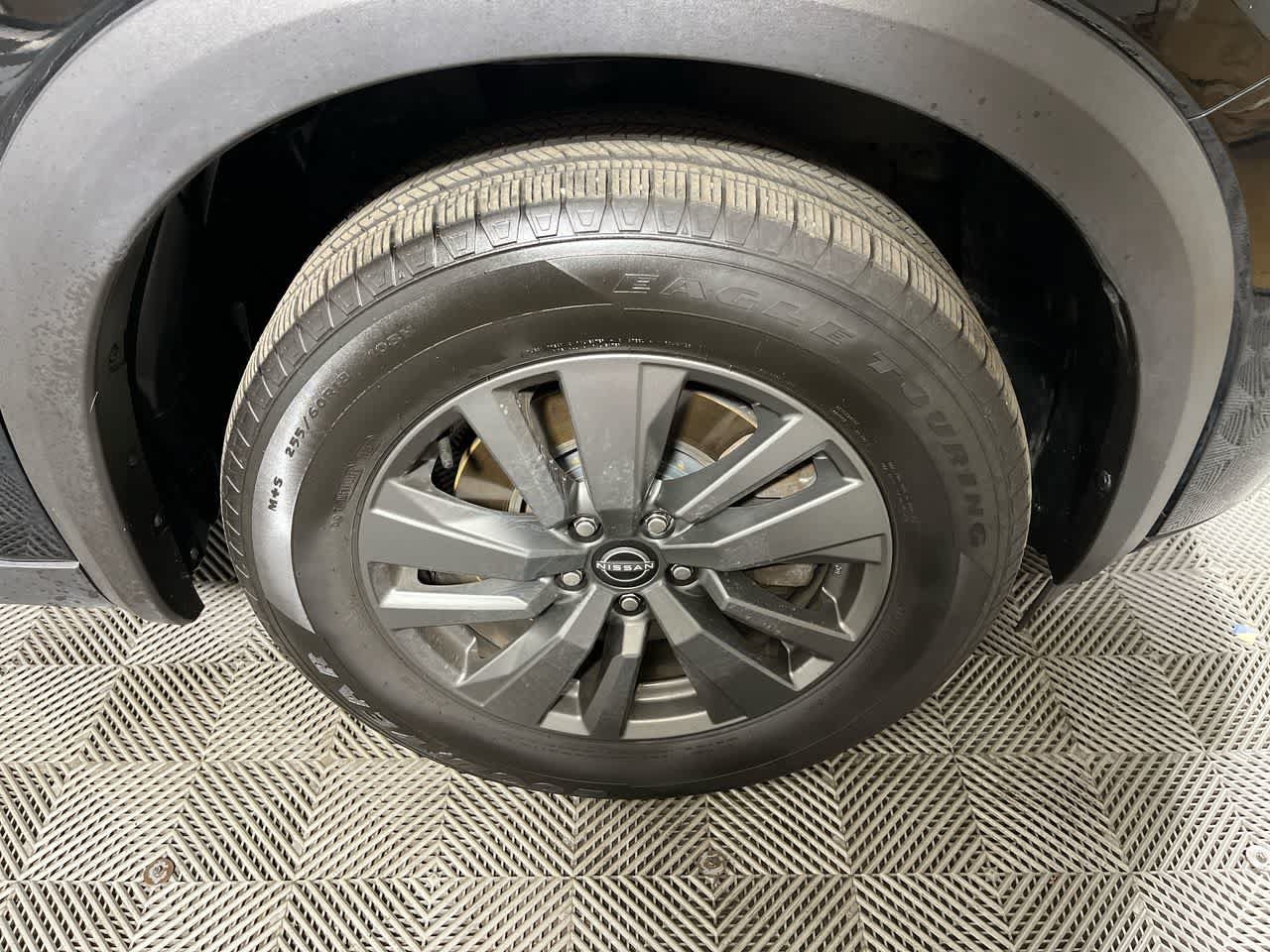 Used 2024 Nissan Pathfinder SV AWD/4WD image 10