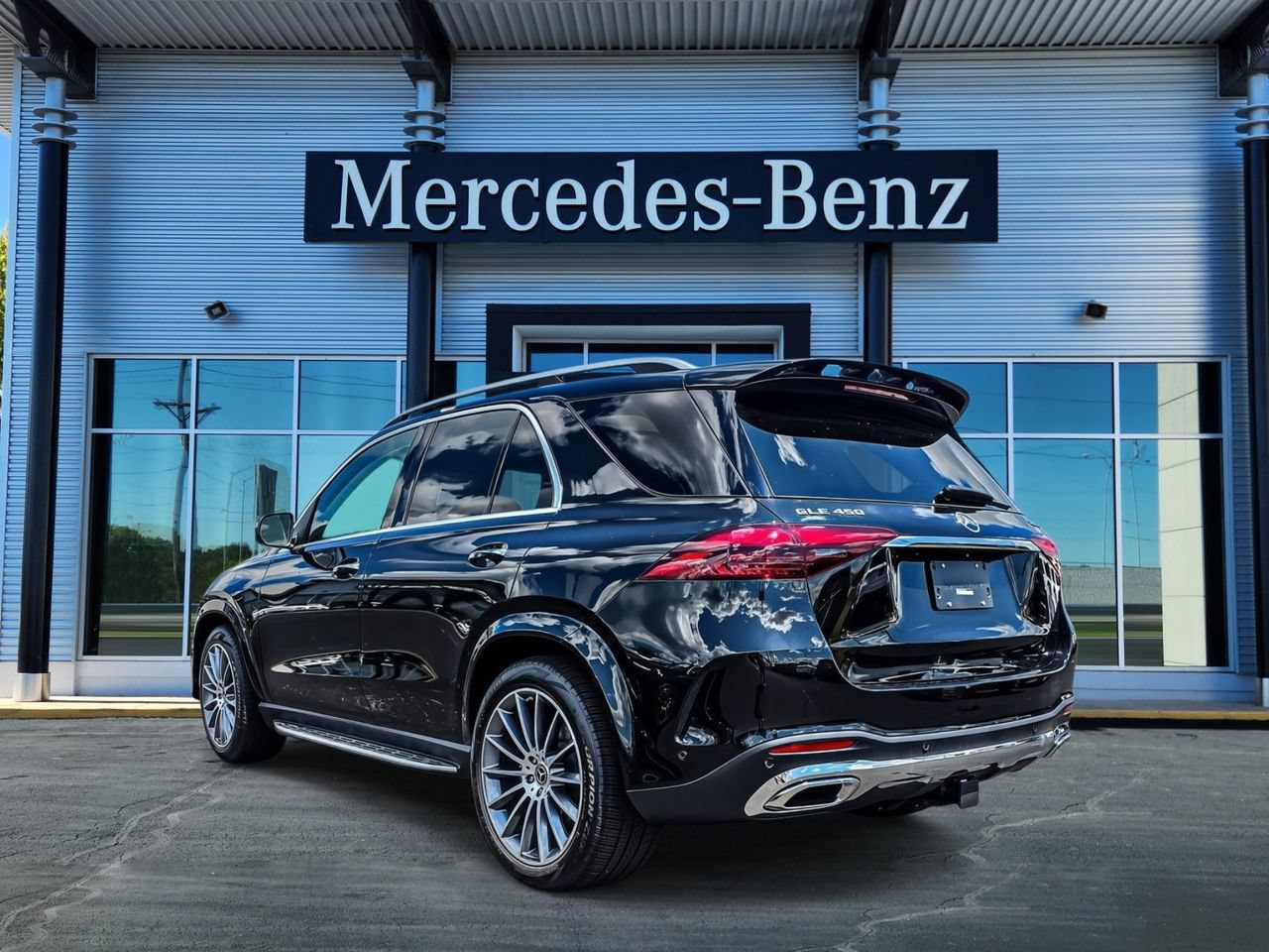 New 2026 Mercedes-Benz GLE 450 4MATIC image 4