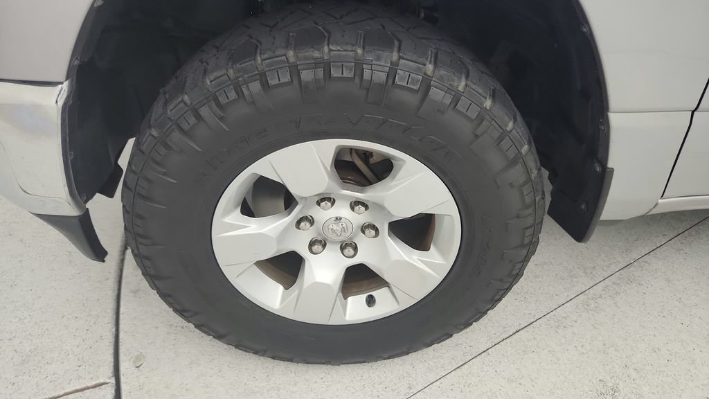 Used 2019 RAM 1500 Big Horn RWD image 39