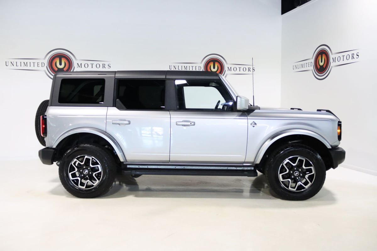 Used 2023 Ford Bronco Outer Banks AWD/4WD image 38