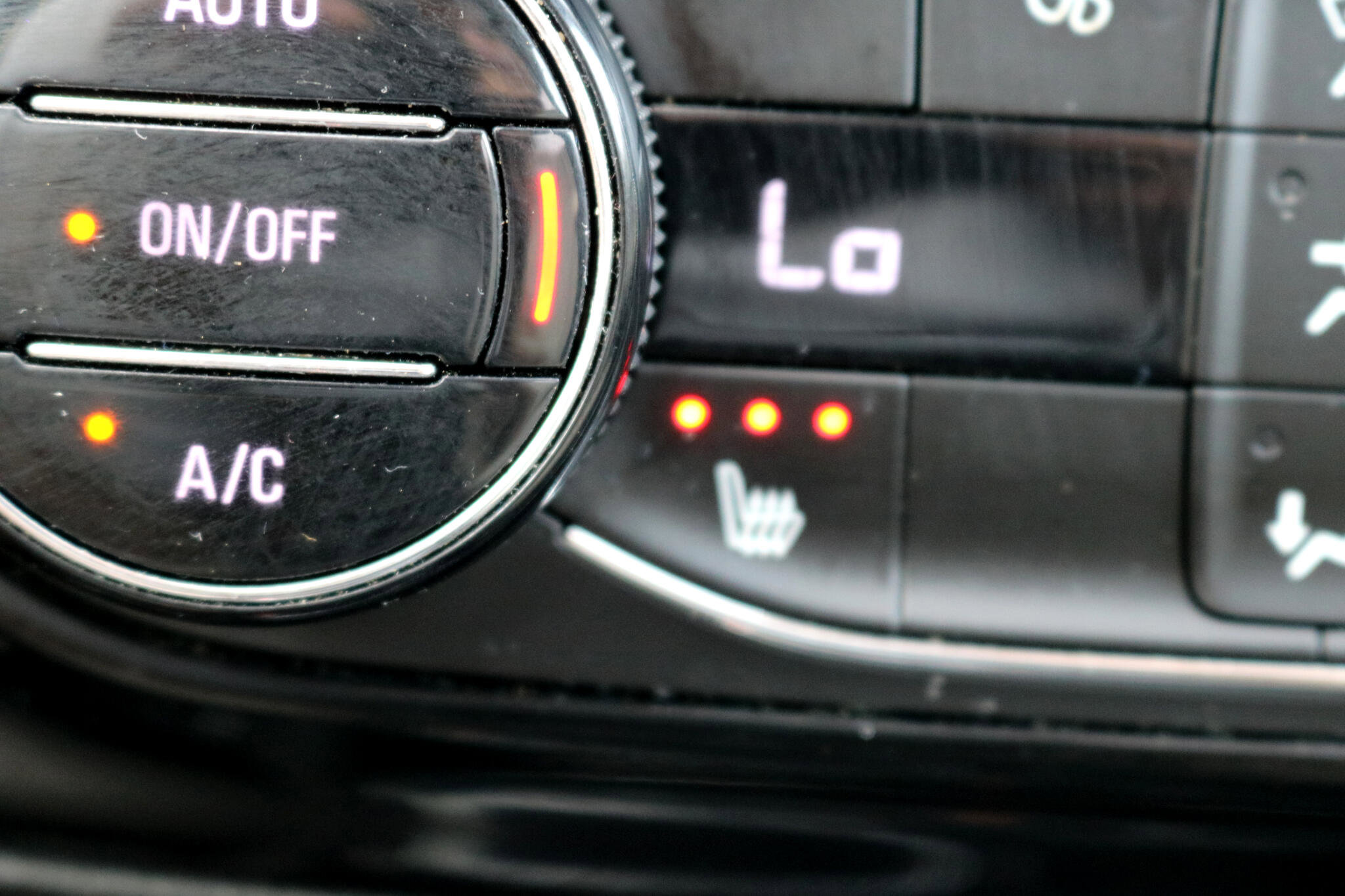 Used 2020 Buick Encore GX Select image 20