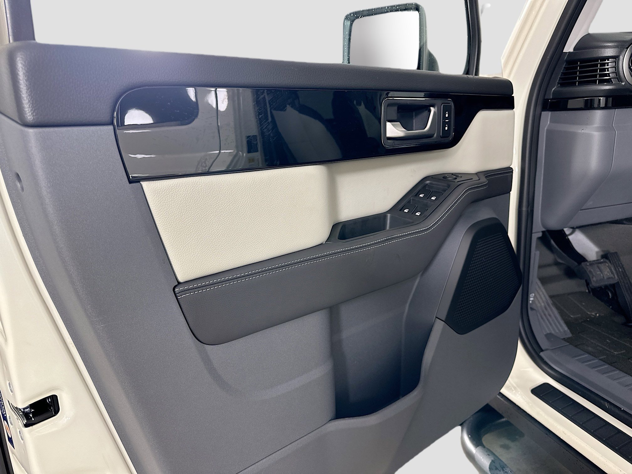 New 2025 INEOS Grenadier AWD/4WD image 17