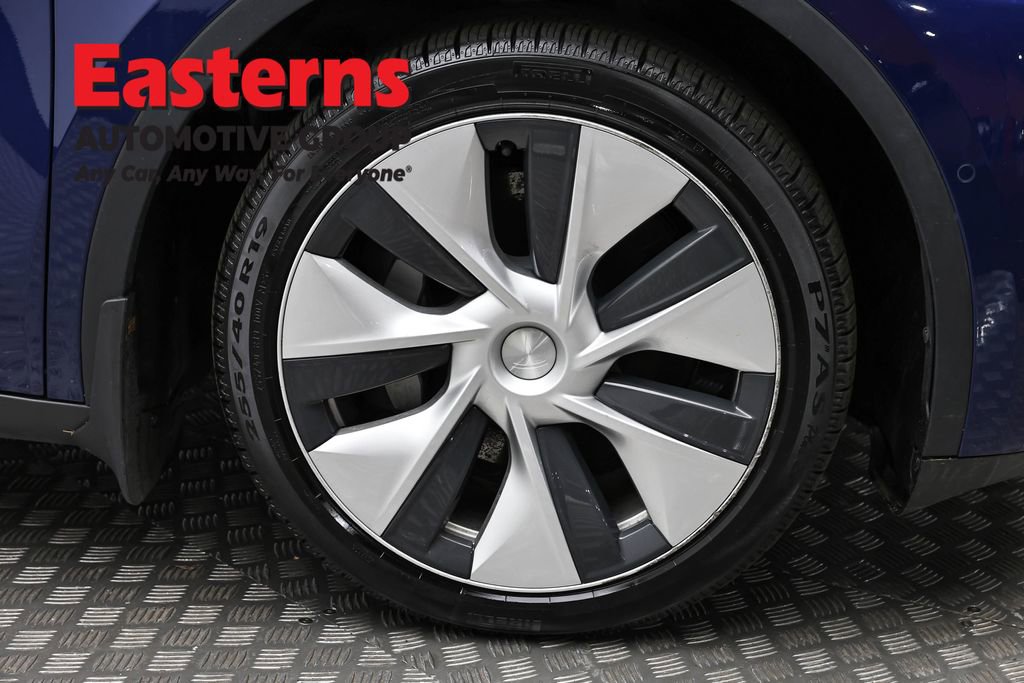 Used 2021 Tesla Model Y Long Range image 28
