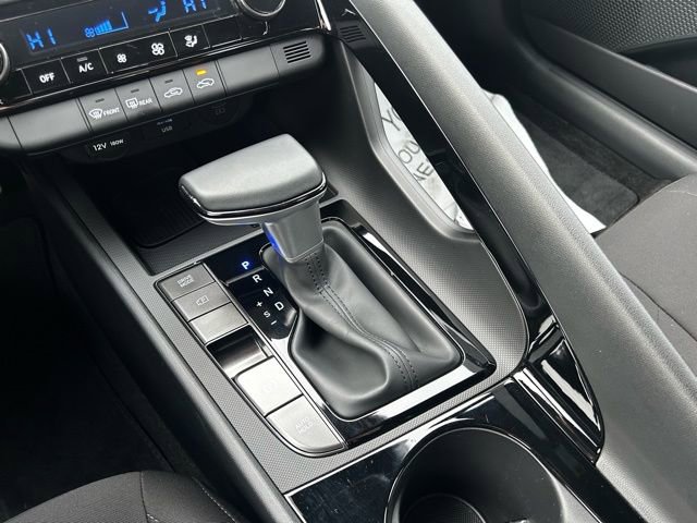 Certified 2025 Hyundai Elantra SEL FWD image 20