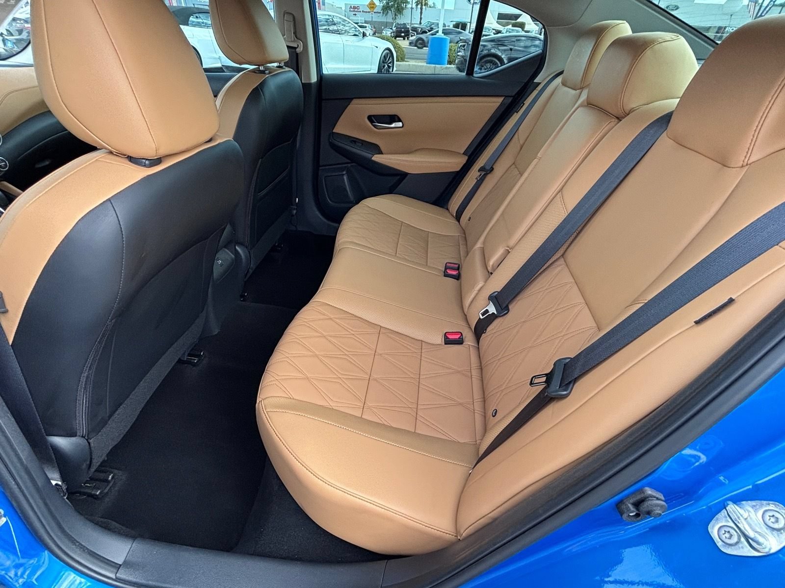 Used 2023 Nissan Sentra SV w/ SV Premium Package FWD image 16