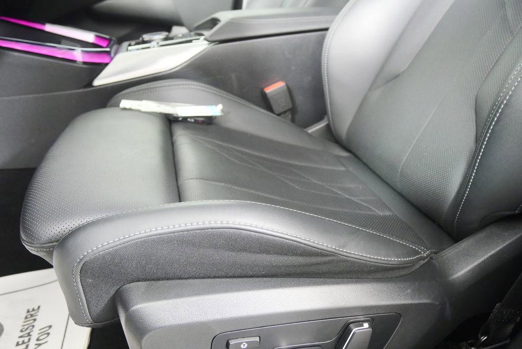 Certified 2025 BMW X3 xDrive30i image 9