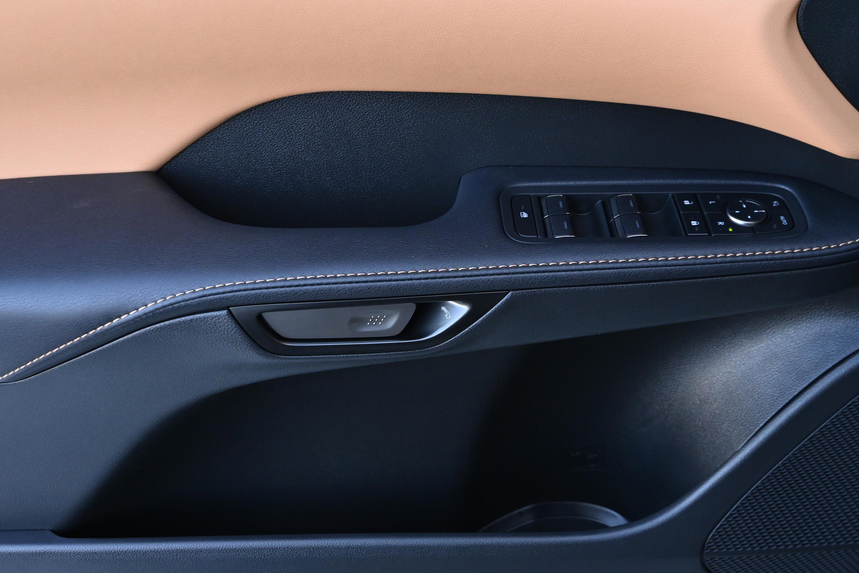 Used 2026 Lexus RX 350 Premium Plus w/ Accessory Package (Z1) image 22