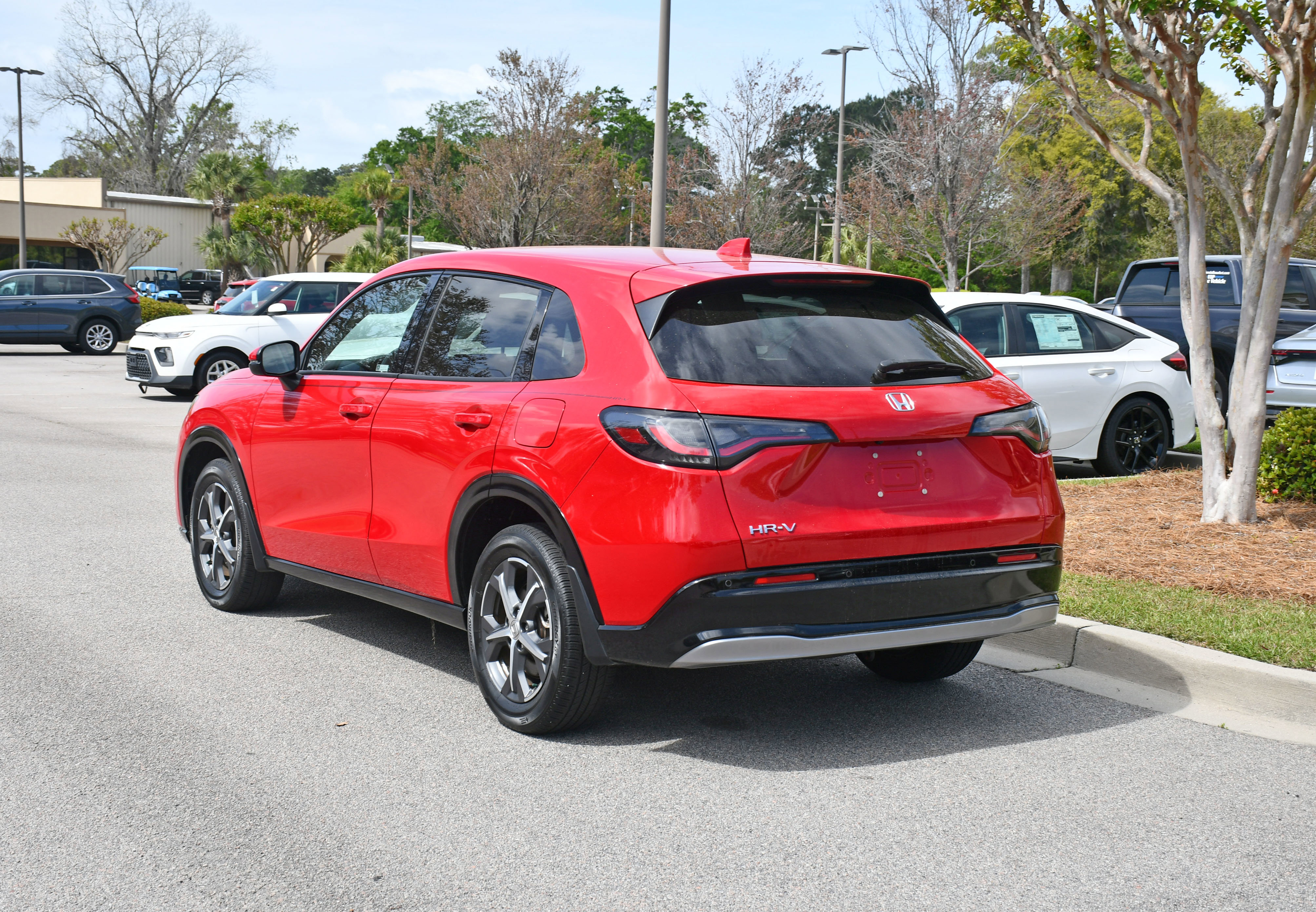 Used 2024 Honda HR-V EX-L image 3