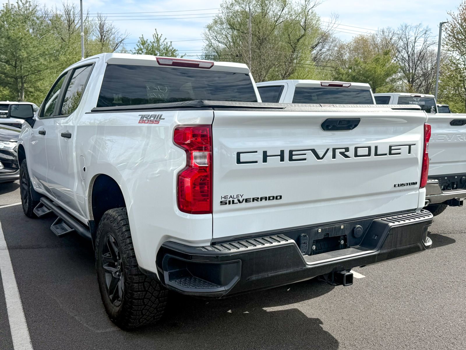 Certified 2023 Chevrolet Silverado 1500 Custom Trail Boss w/ LPO, Dark Essentials Package AWD/4WD image 4