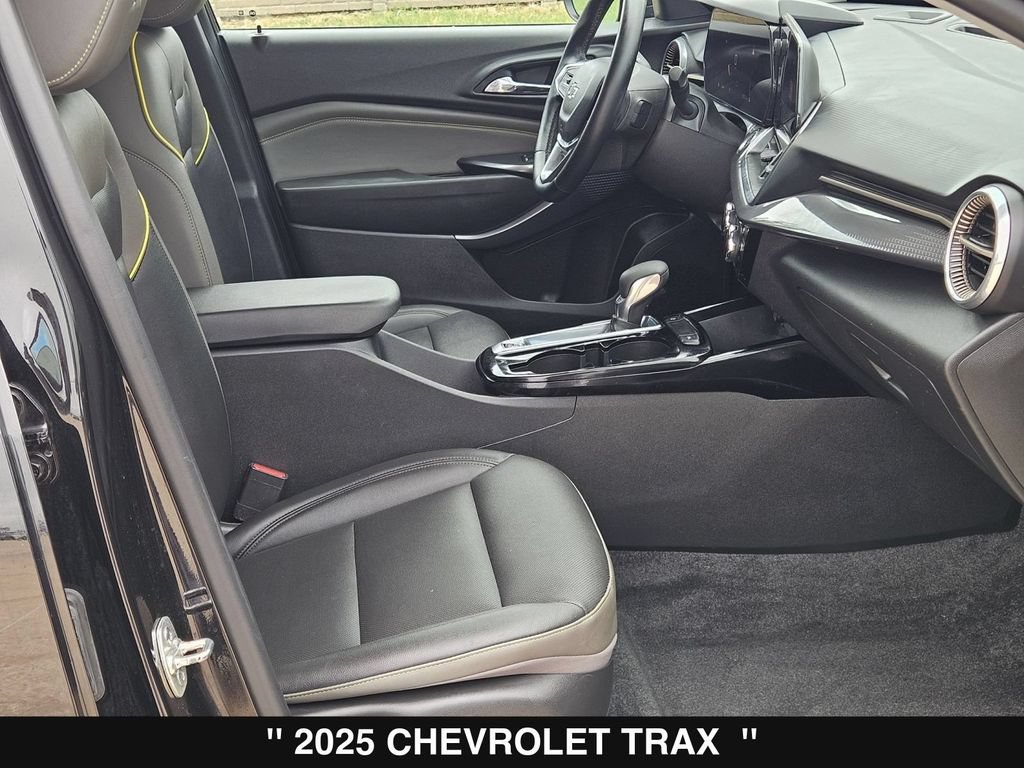 Used 2025 Chevrolet Trax ACTIV w/ Driver Confidence Package FWD image 30