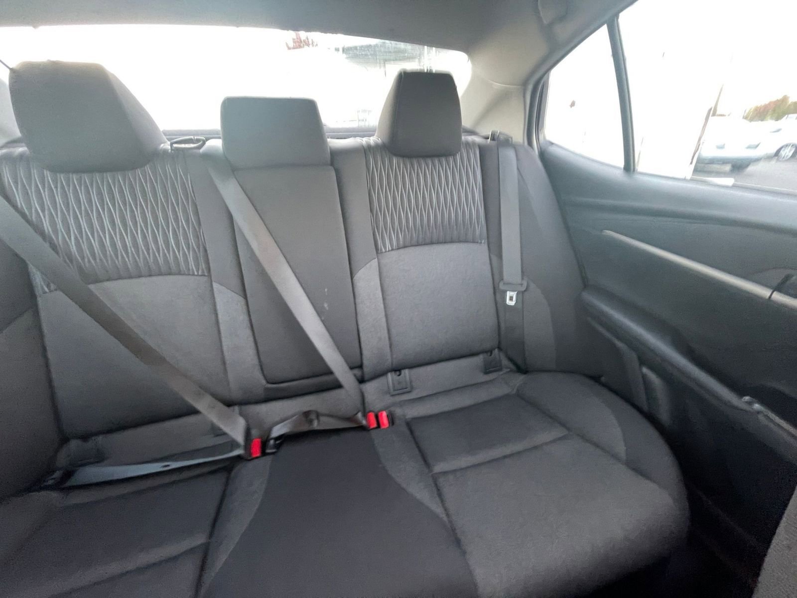 Used 2025 Toyota Camry LE image 31