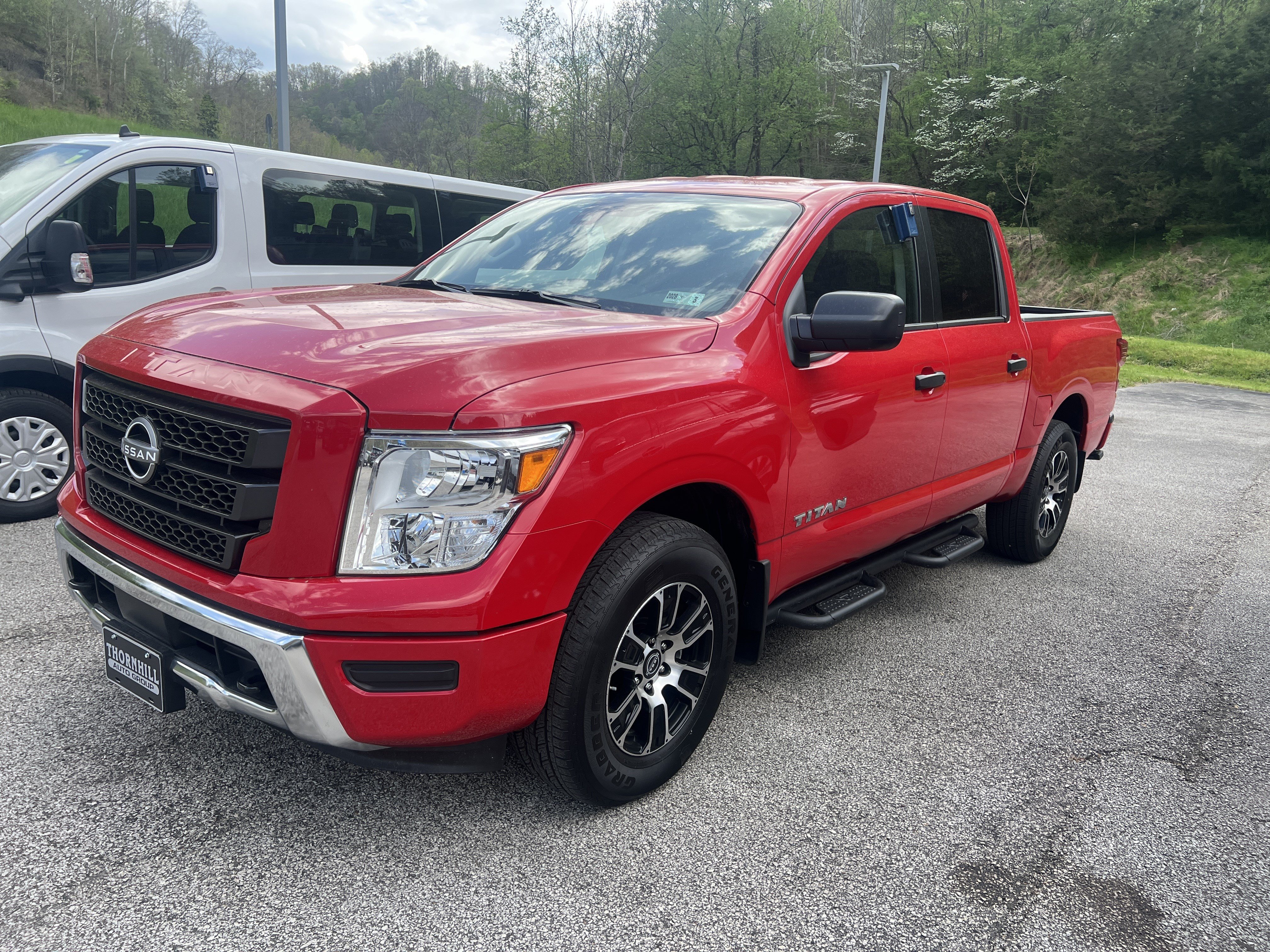 Used 2024 Nissan Titan SV w/ Accessory Utility Package AWD/4WD image 6