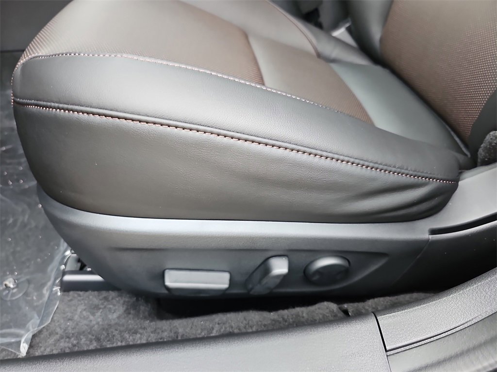 New 2026 MAZDA MAZDA3 Hatchback w/ Appearance Package image 28