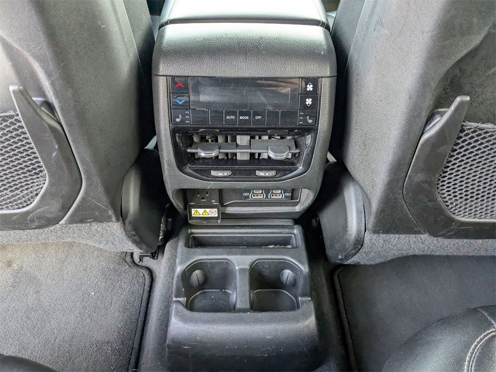 Used 2024 Jeep Grand Cherokee L Limited w/ Luxury Tech Group II image 29