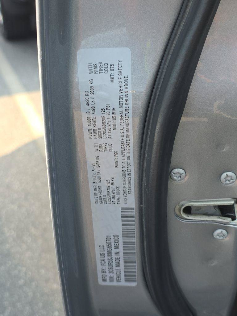 Used 2021 RAM 2500 Limited w/ Night Edition AWD/4WD image 18