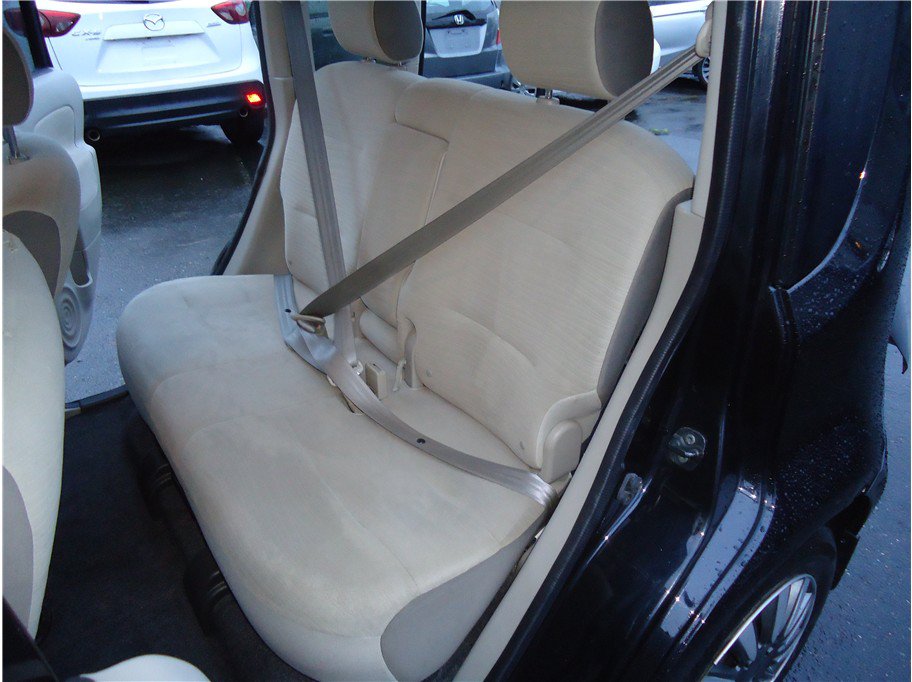 Used 2014 Nissan Cube 1.8 S w/ Interior Designer Package FWD image 13