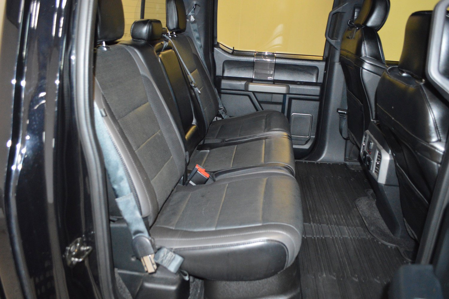 Used 2019 Ford F150 Raptor w/ Equipment Group 802A Luxury image 11