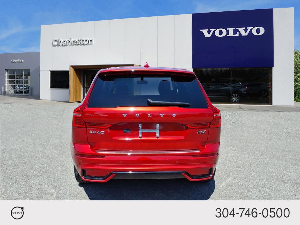 Used 2024 Volvo XC60 B5 Ultimate w/ Climate Package AWD/4WD image 4
