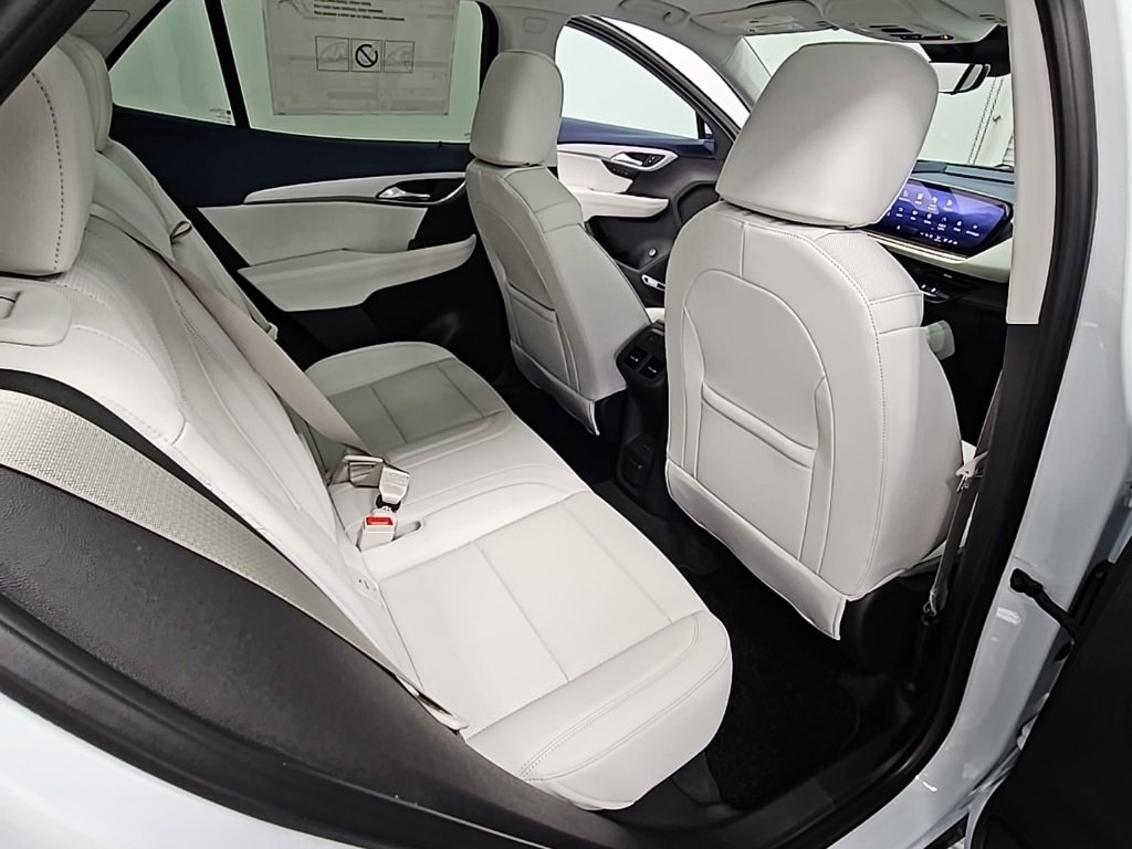 New 2025 Buick Envision Avenir image 40