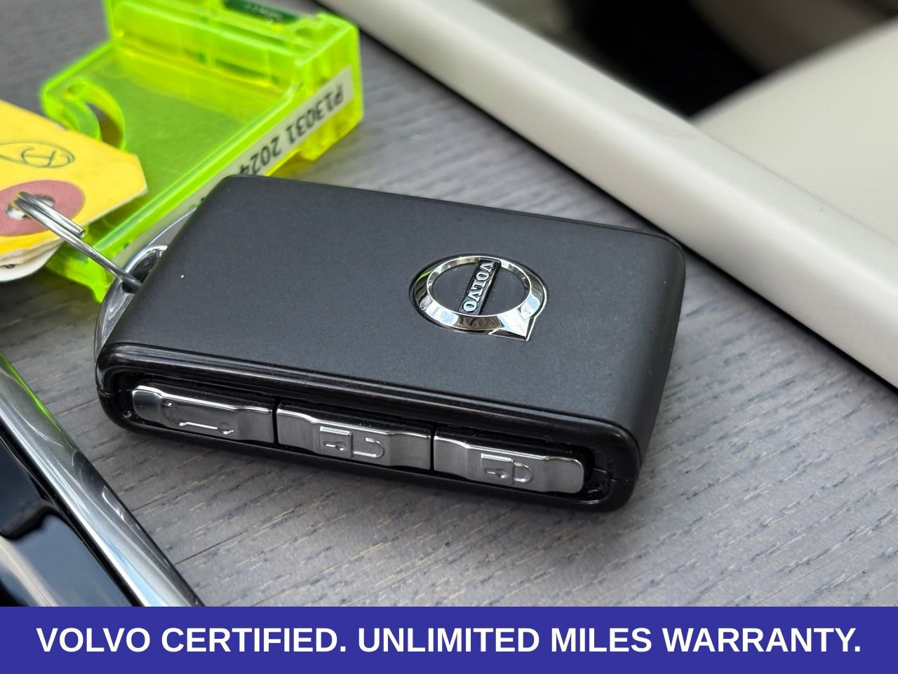 Certified 2024 Volvo XC90 T8 Plus w/ Protection Package AWD/4WD image 39