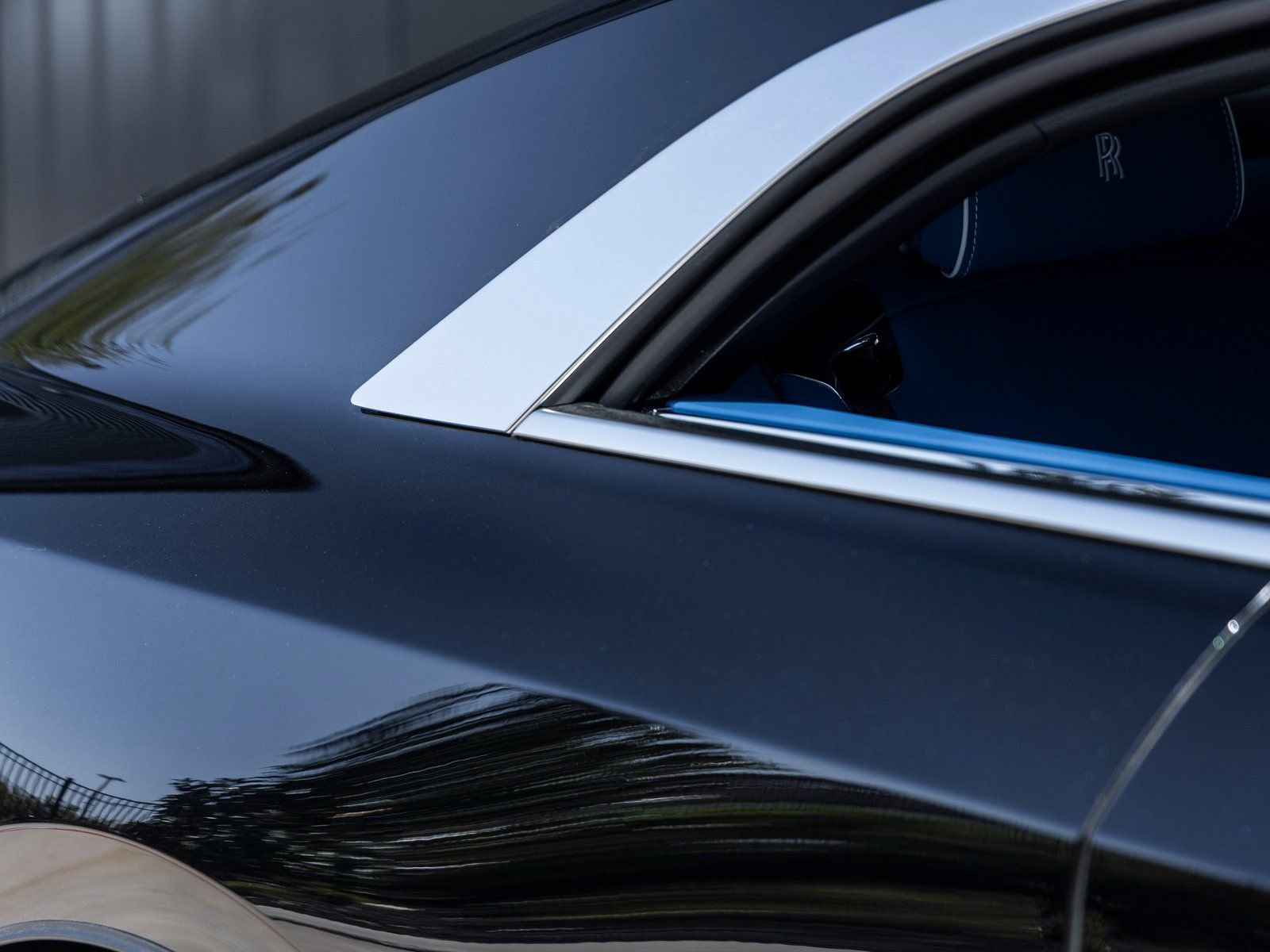 New 2025 Rolls-Royce Spectre image 22