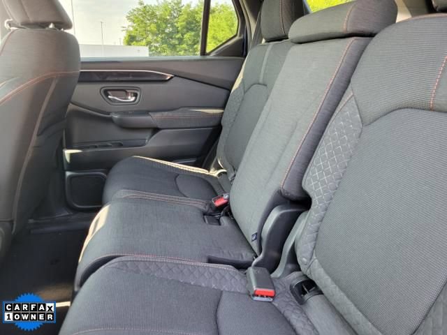 Used 2023 Honda Pilot Sport image 10