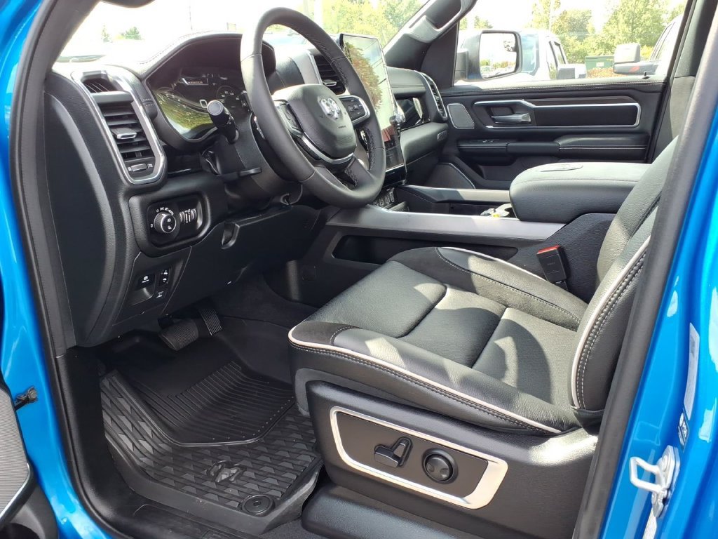 Used 2026 RAM 1500 Laramie w/ Night Edition AWD/4WD image 12
