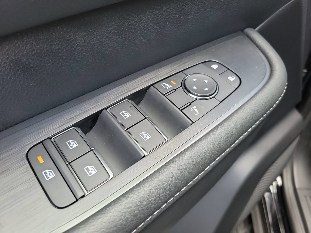 New 2026 Nissan Armada SV RWD image 20