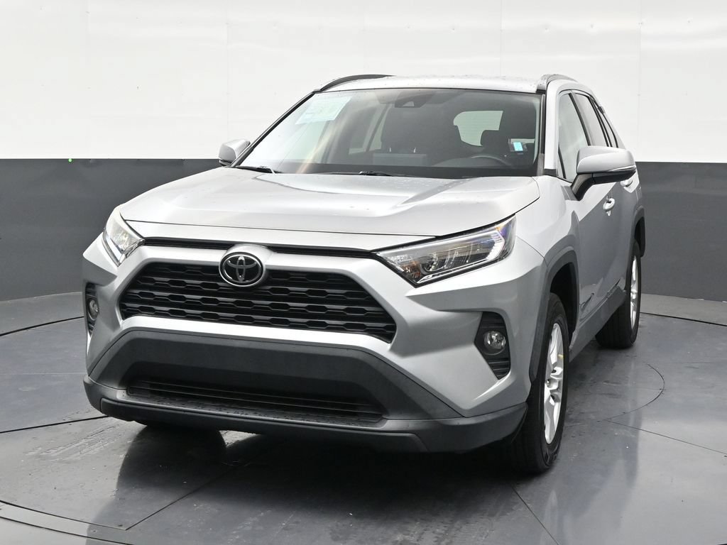 Used 2021 Toyota RAV4 XLE FWD image 8