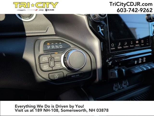 New 2026 RAM 1500 4x4 Crew Cab image 22